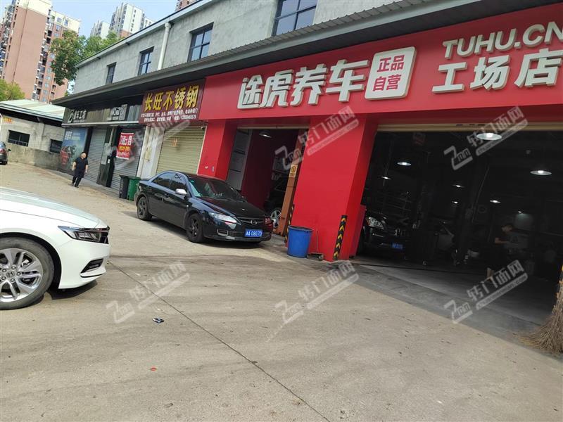房东直租！万人高档小区旁325平旺铺招租