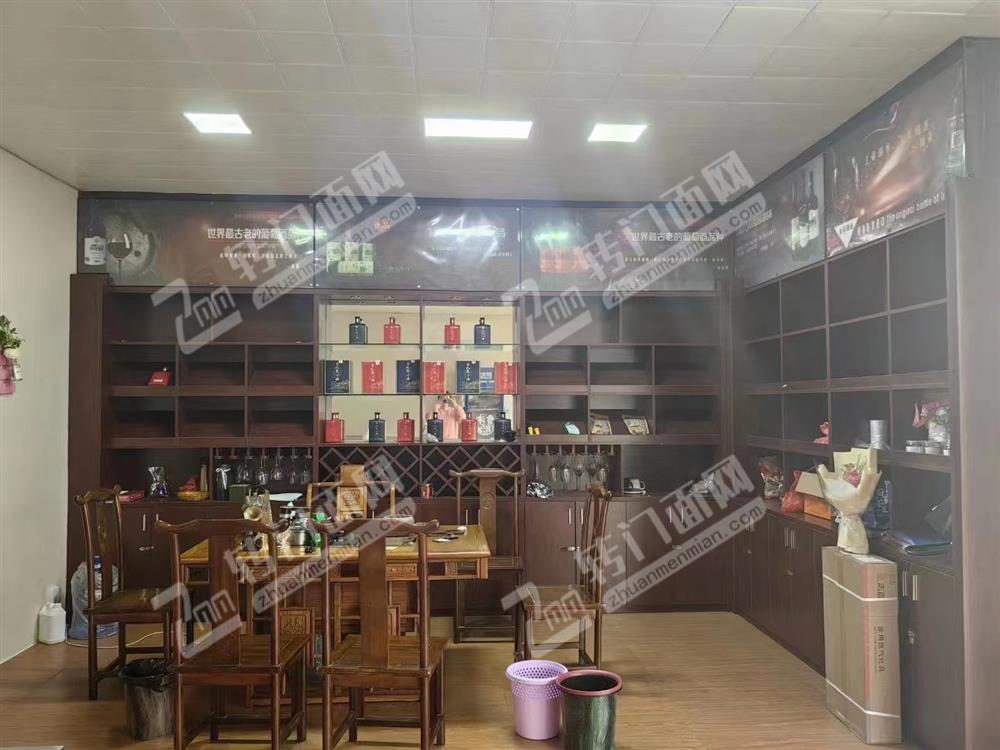 新区关西围路餐饮外卖店整店1.4万低价转让！